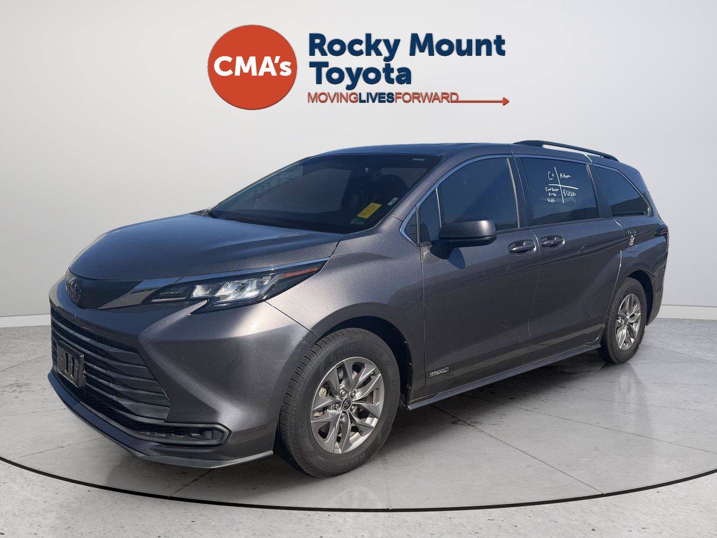 Used 2021 Toyota Sienna LE w/ LE Plus Package AWD/4WD image 20
