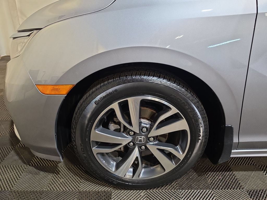 Certified 2024 Honda Odyssey Touring image 19