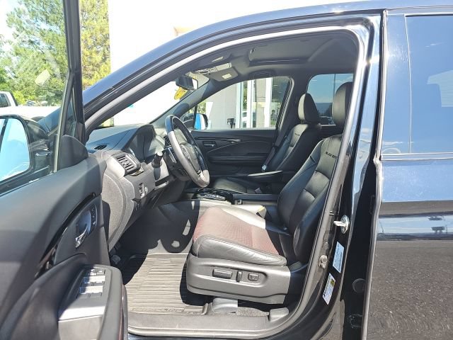 Used 2020 Honda Ridgeline Black Edition image 11