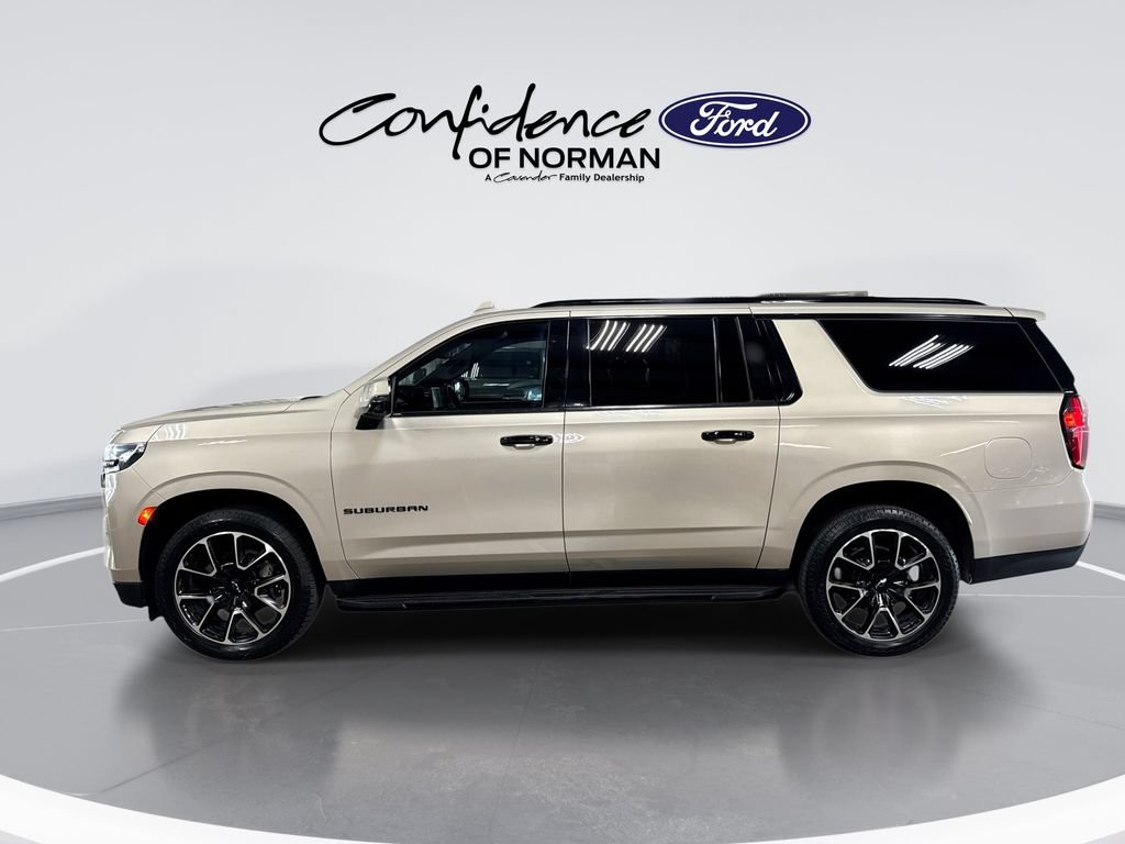 Used 2023 Chevrolet Suburban RST w/ Luxury Package RWD image 5