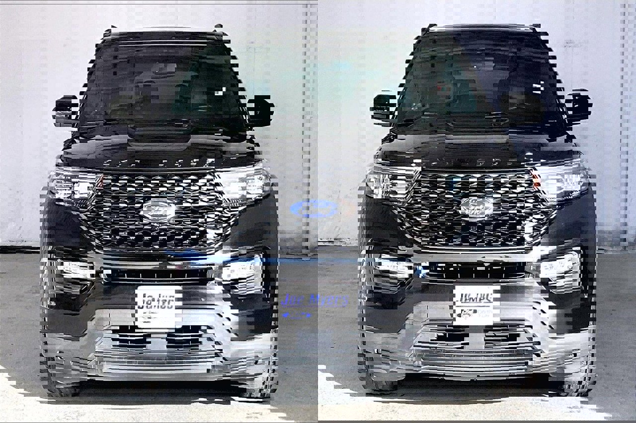 Used 2023 Ford Explorer ST w/ ST Street Pack image 2