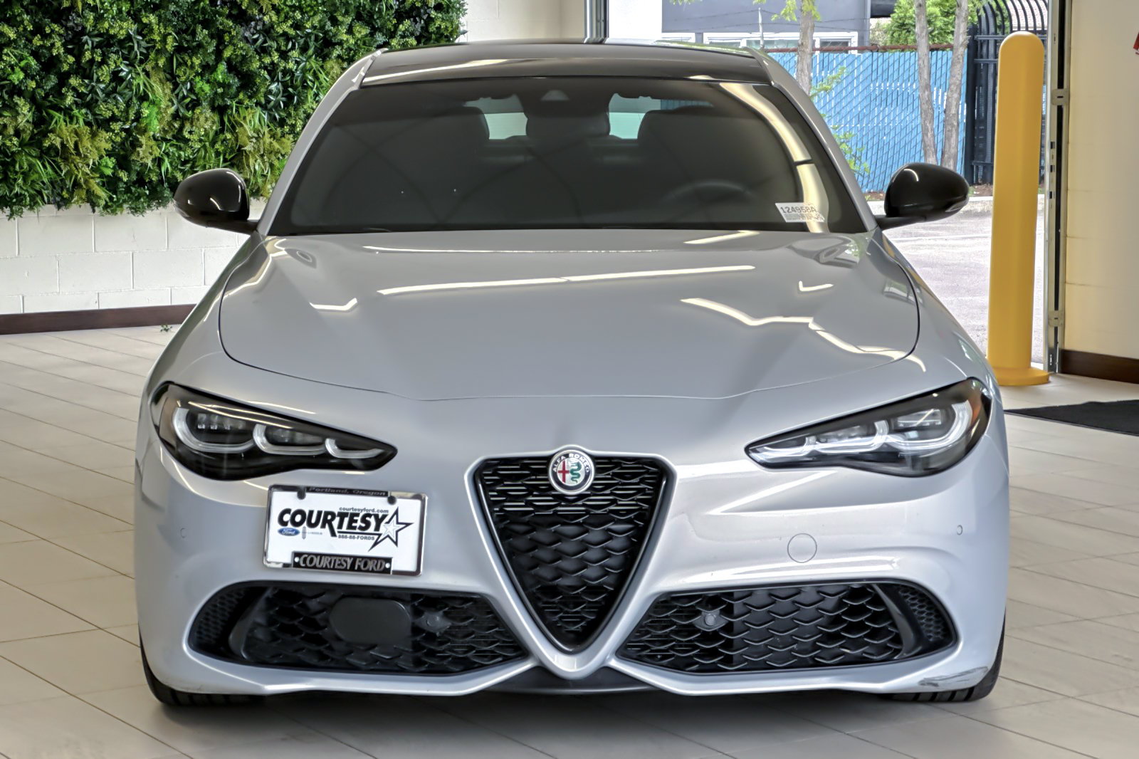 Used 2024 Alfa Romeo Giulia Sprint AWD/4WD image 9