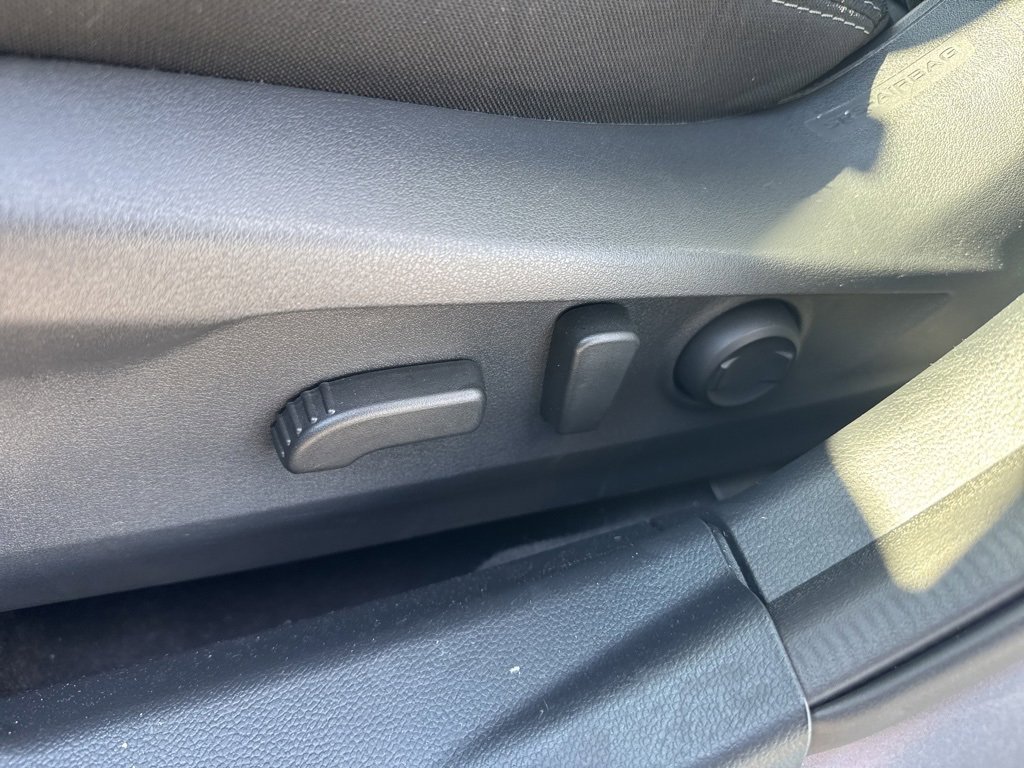 Certified 2025 Subaru Outback Premium image 25