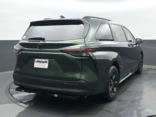 Used 2026 Toyota Sienna XLE Woodland Edition AWD/4WD image 22