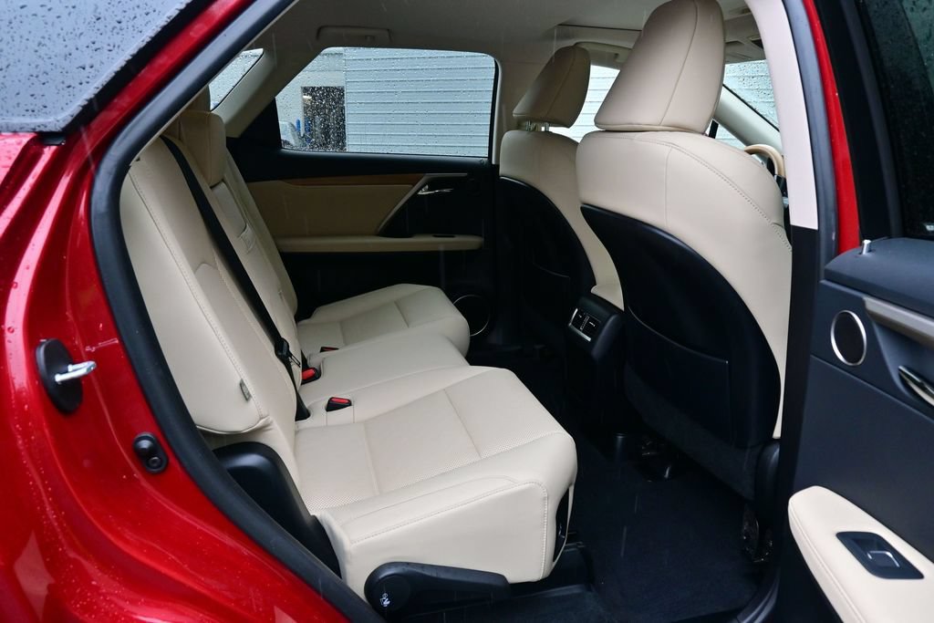 Used 2022 Lexus RX 350L Premium w/ Premium Package AWD/4WD image 16