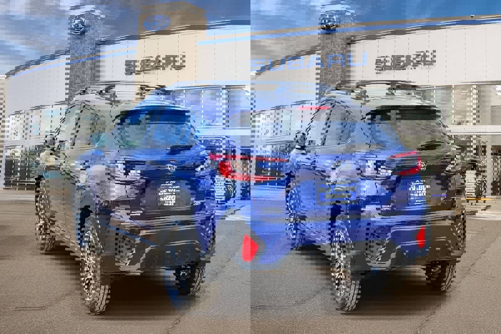 New 2025 Subaru Crosstrek 2.0i Premium image 2