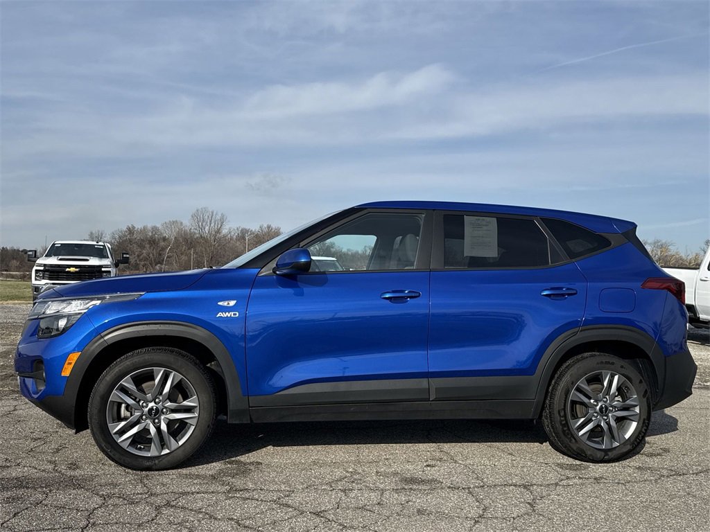 Used 2023 Kia Seltos LX image 5