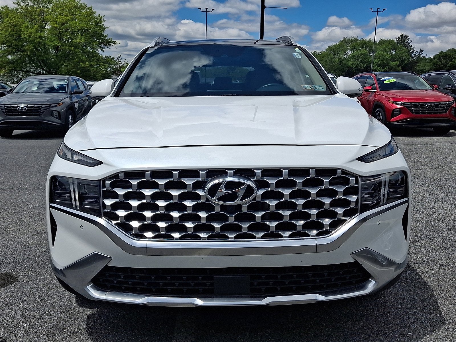 Used 2021 Hyundai Santa Fe Limited w/ Cargo Package AWD/4WD image 2