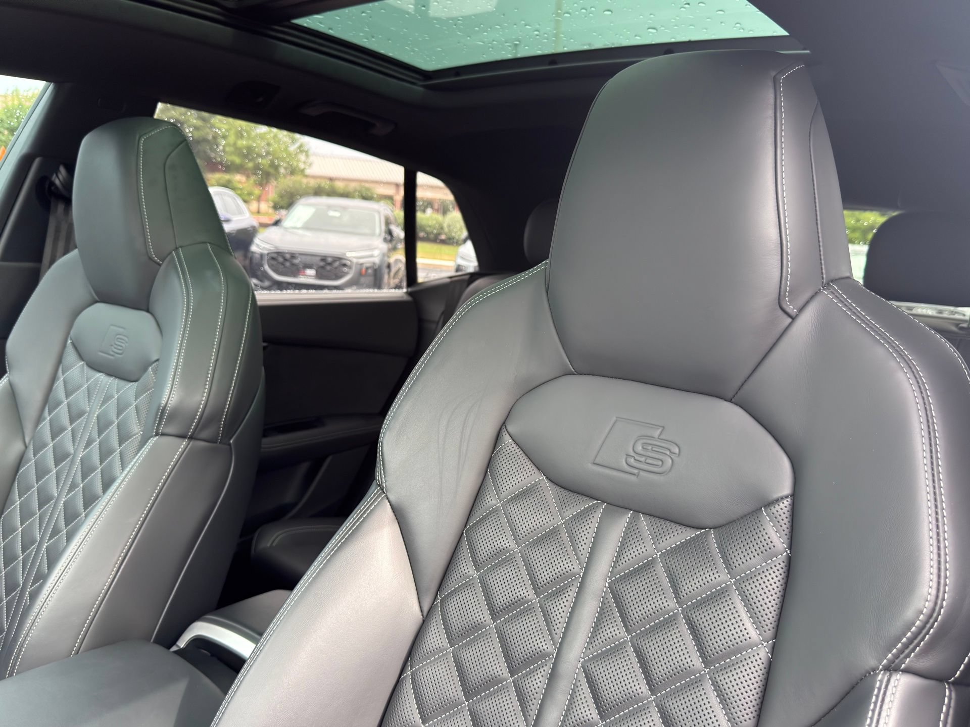 Certified 2024 Audi SQ8 Premium Plus w/ Executive Package AWD/4WD image 13
