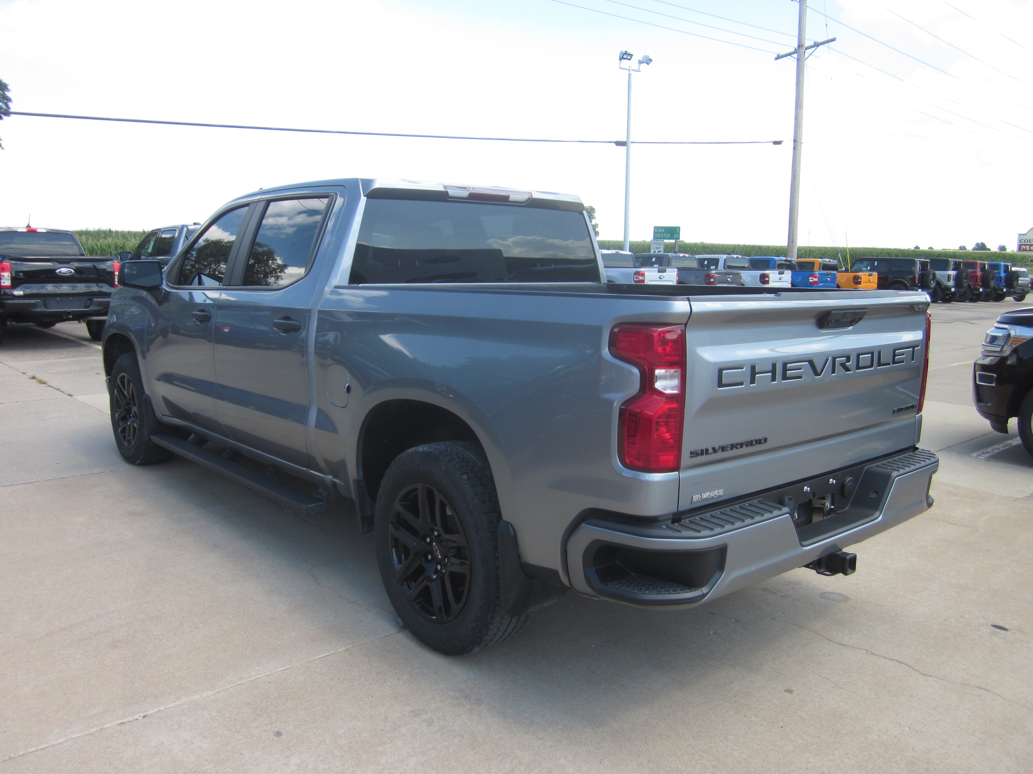 Used 2023 Chevrolet Silverado 1500 Custom w/ LPO, Dark Essentials Package AWD/4WD image 4