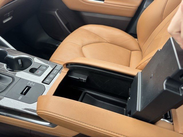 Used 2022 Toyota Highlander Platinum image 24