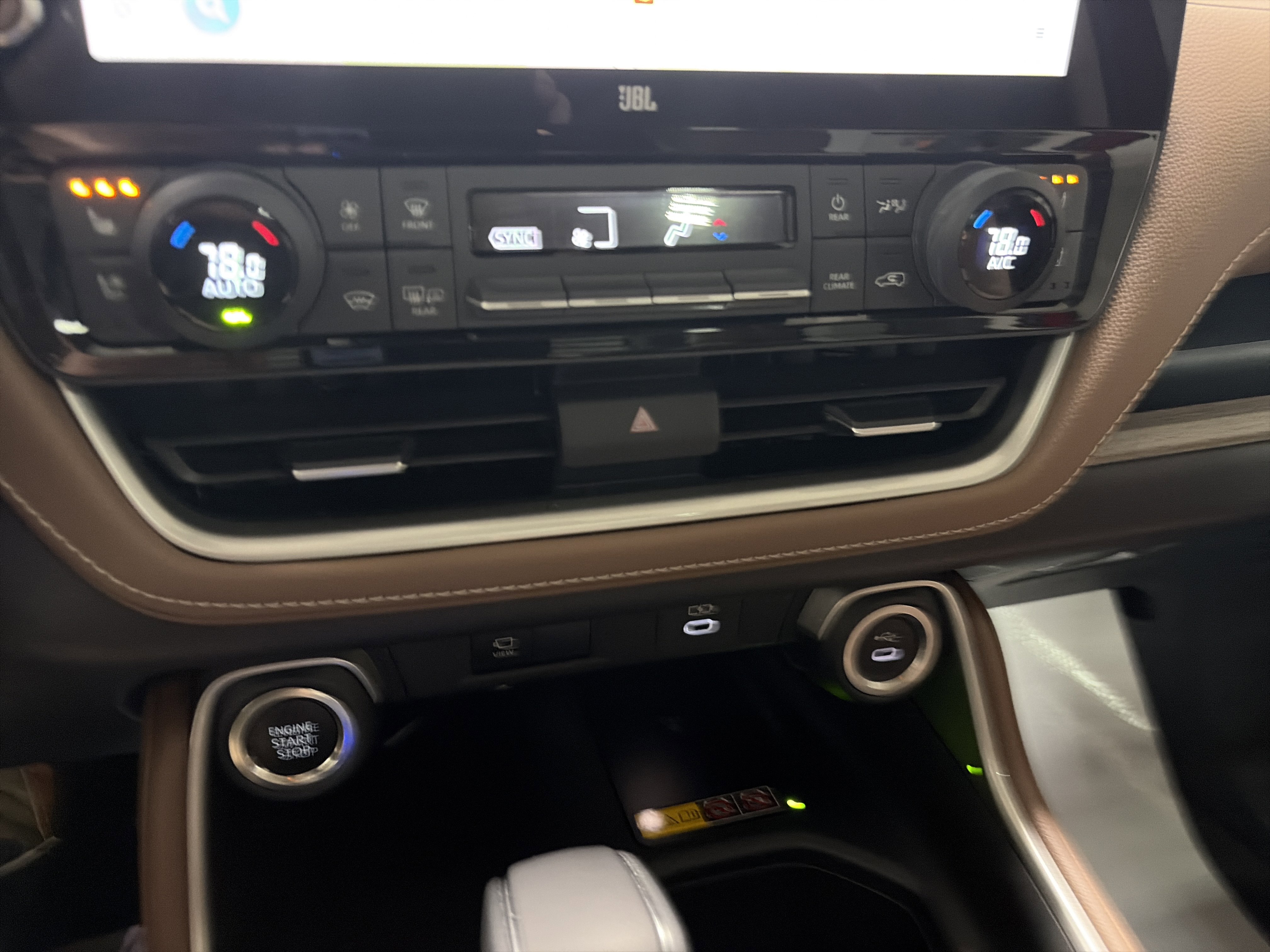 Used 2025 Toyota Grand Highlander AWD image 19