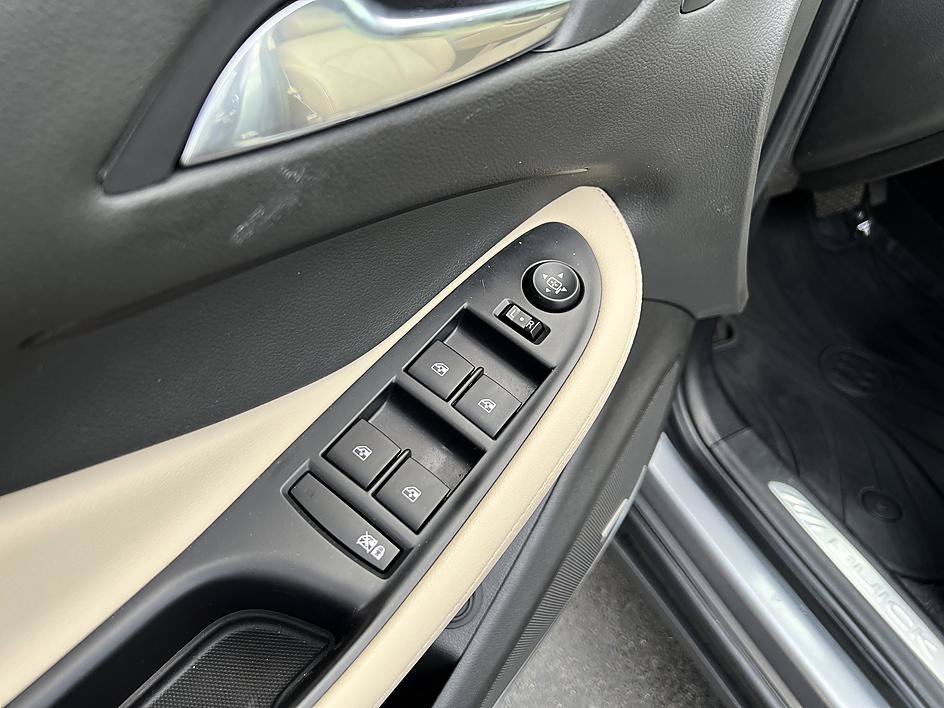 Used 2020 Buick Envision Premium AWD/4WD image 10