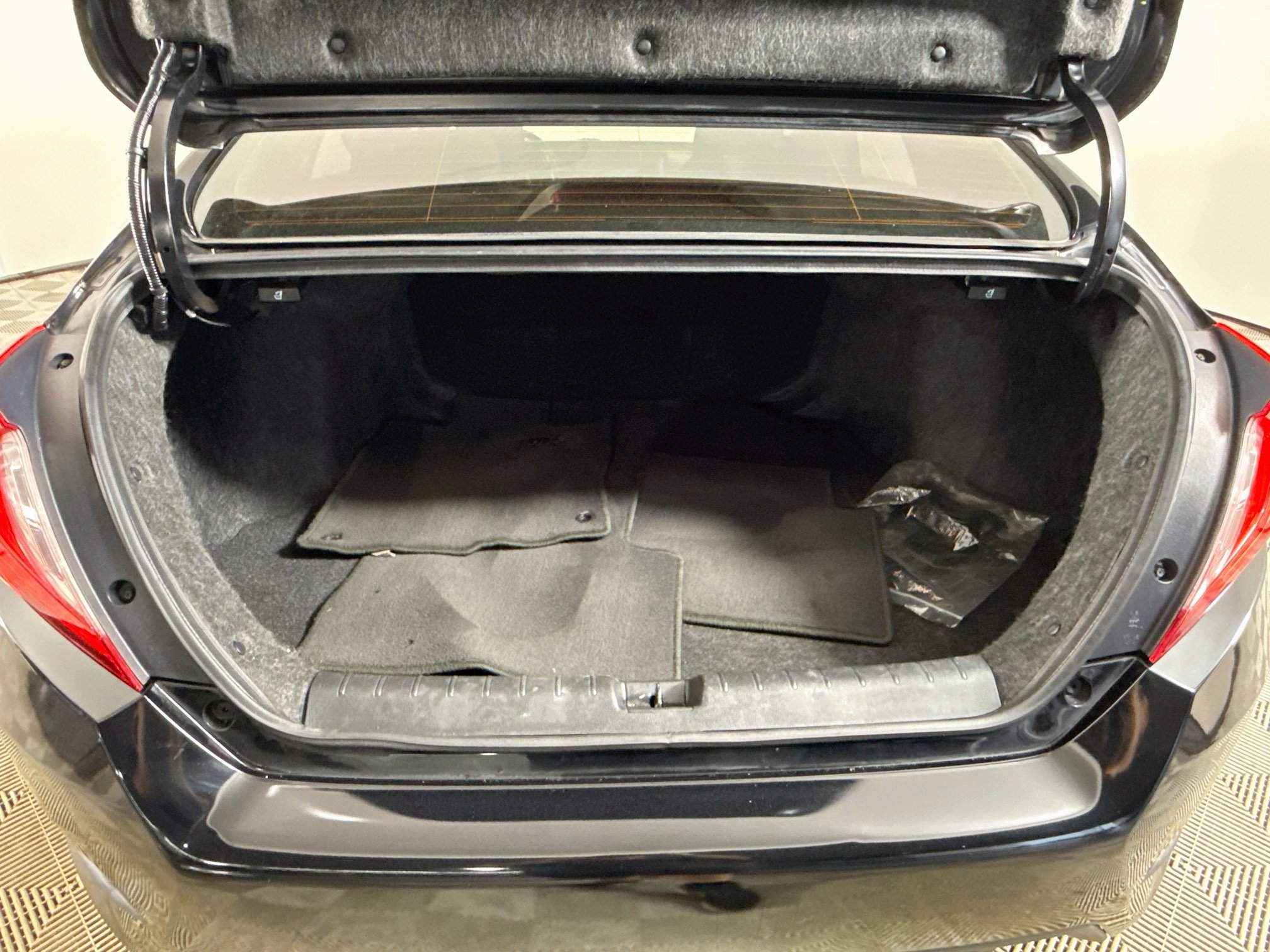 Used 2019 Honda Civic Sport image 35