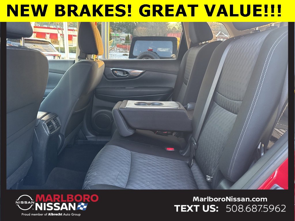 Used 2017 Nissan Rogue SV image 15