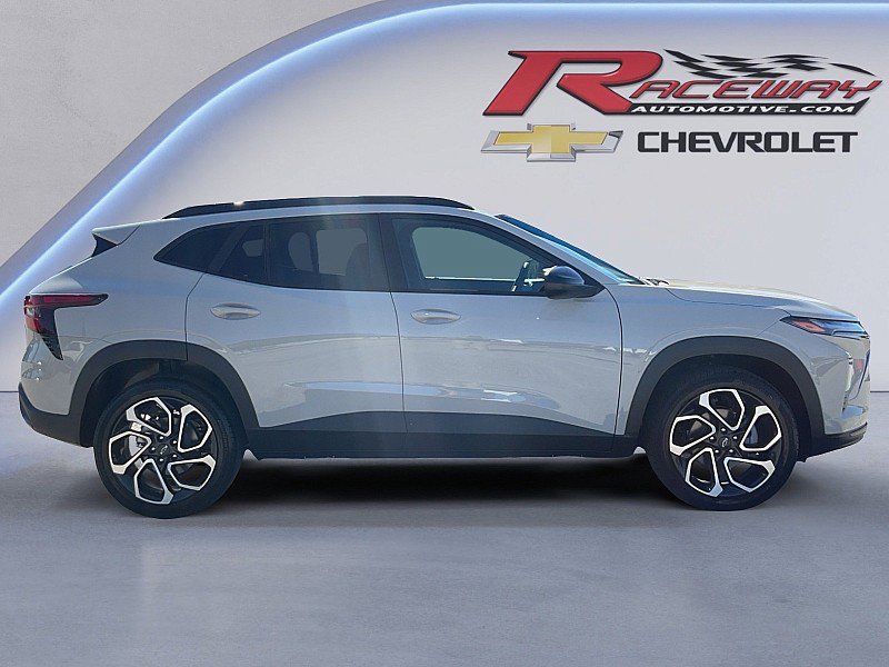 New 2026 Chevrolet Trax RS w/ Sunroof Package image 6
