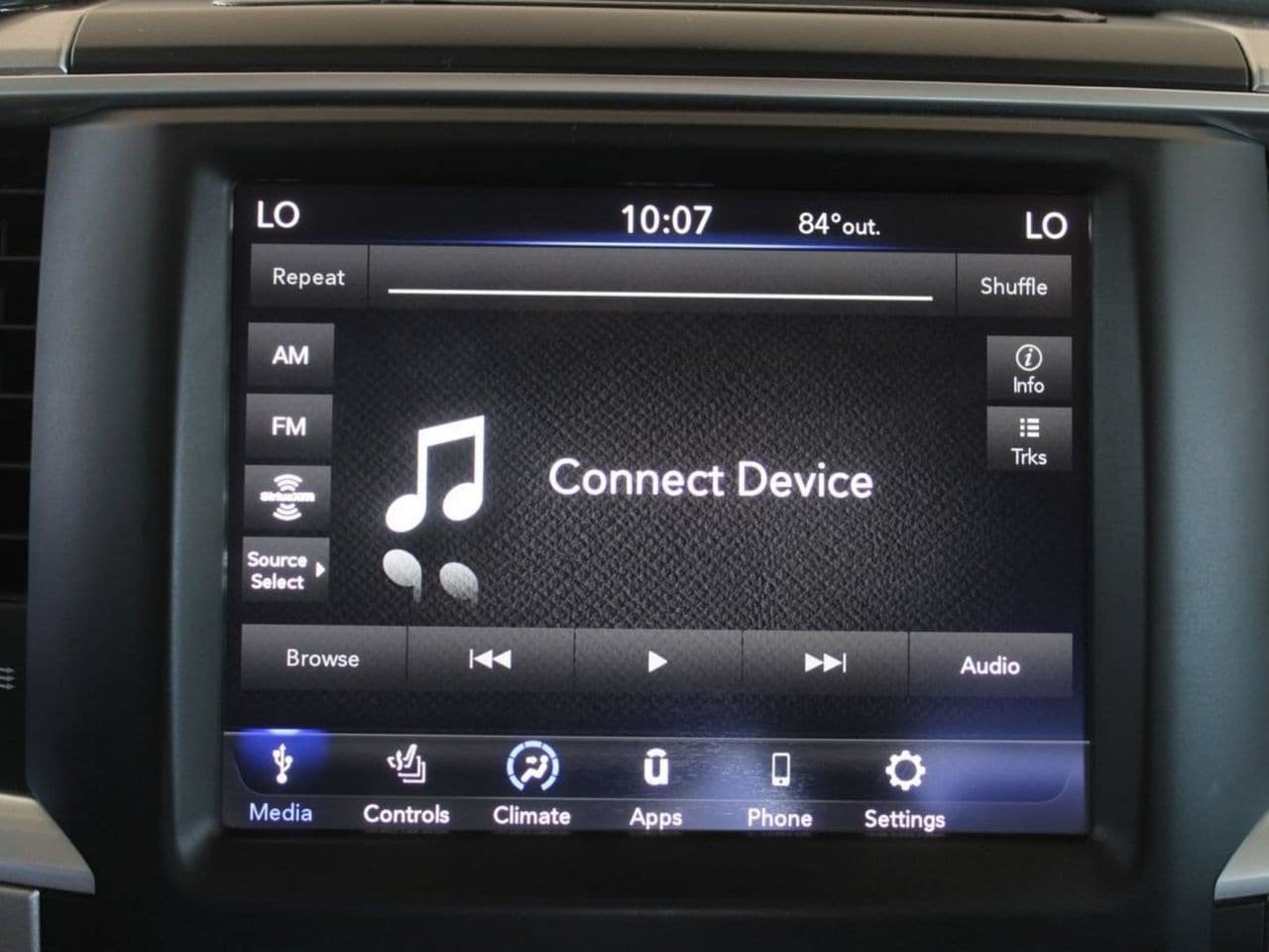 Used 2020 RAM 1500 Classic SLT w/ Luxury Group AWD/4WD image 22