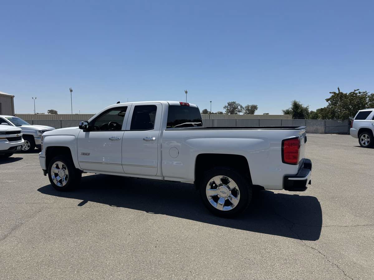 Used 2015 Chevrolet Silverado 1500 LT w/ Custom Sport Edition image 8