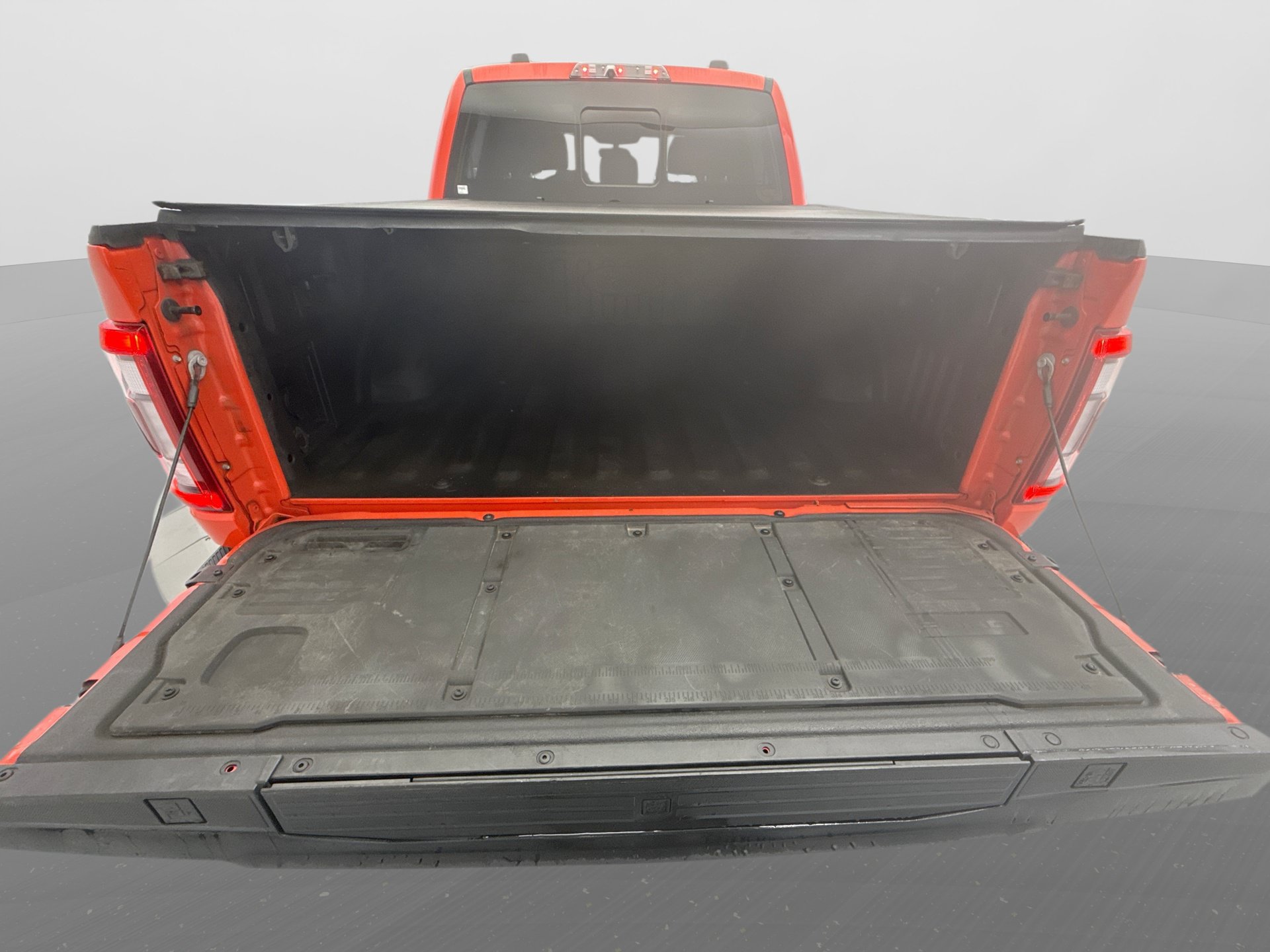 Used 2022 Ford F150 Raptor w/ Equipment Group 801A High AWD/4WD image 23