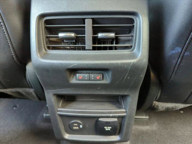 Used 2022 Ford Edge Titanium w/ Equipment Group 301A image 16