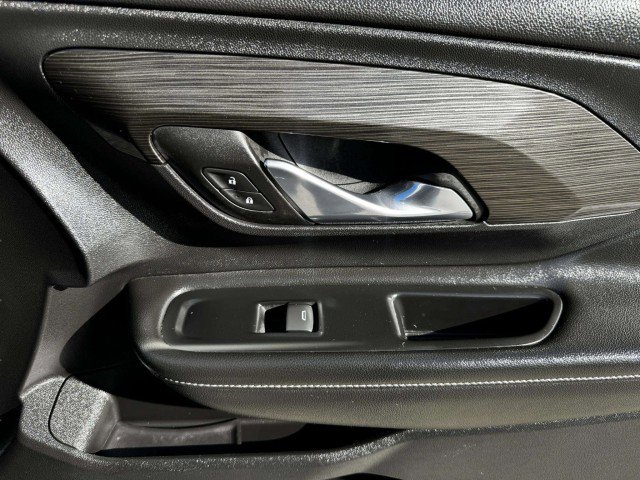 Used 2023 GMC Terrain SLE w/ Driver Convenience Package image 49
