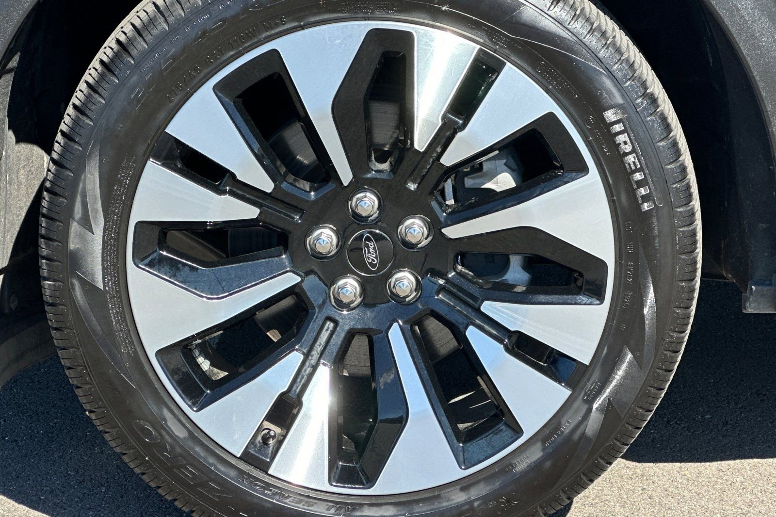 Used 2025 Ford Explorer Platinum w/ LUX Leather Package image 50