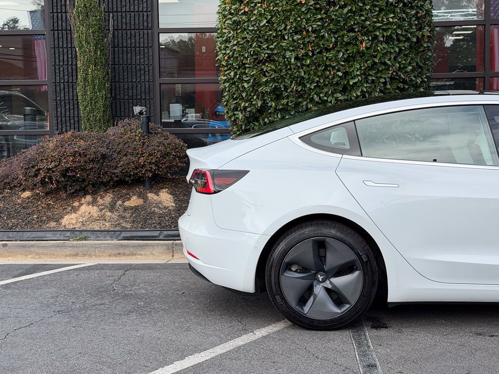 Used 2018 Tesla Model 3 Long Range AWD/4WD image 22