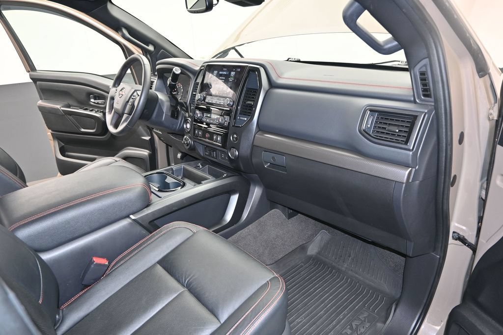 Used 2022 Nissan Titan PRO-4X w/ Pro-4x Convenience Package AWD/4WD image 26