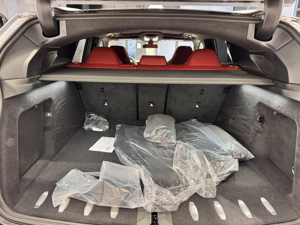 New 2026 BMW XM Label Red image 24