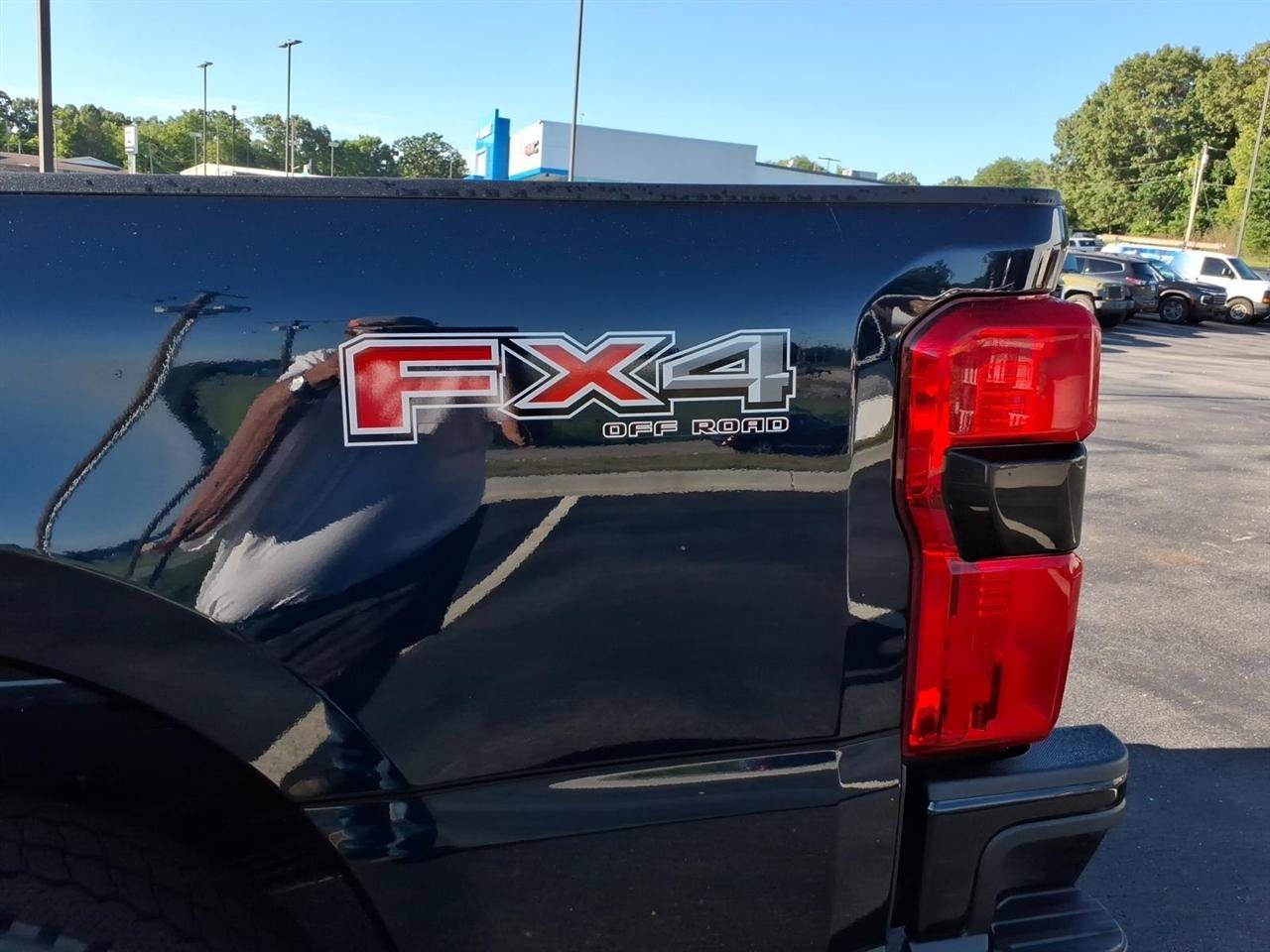 Used 2024 Ford F350 XL w/ STX Appearance Package AWD/4WD image 6