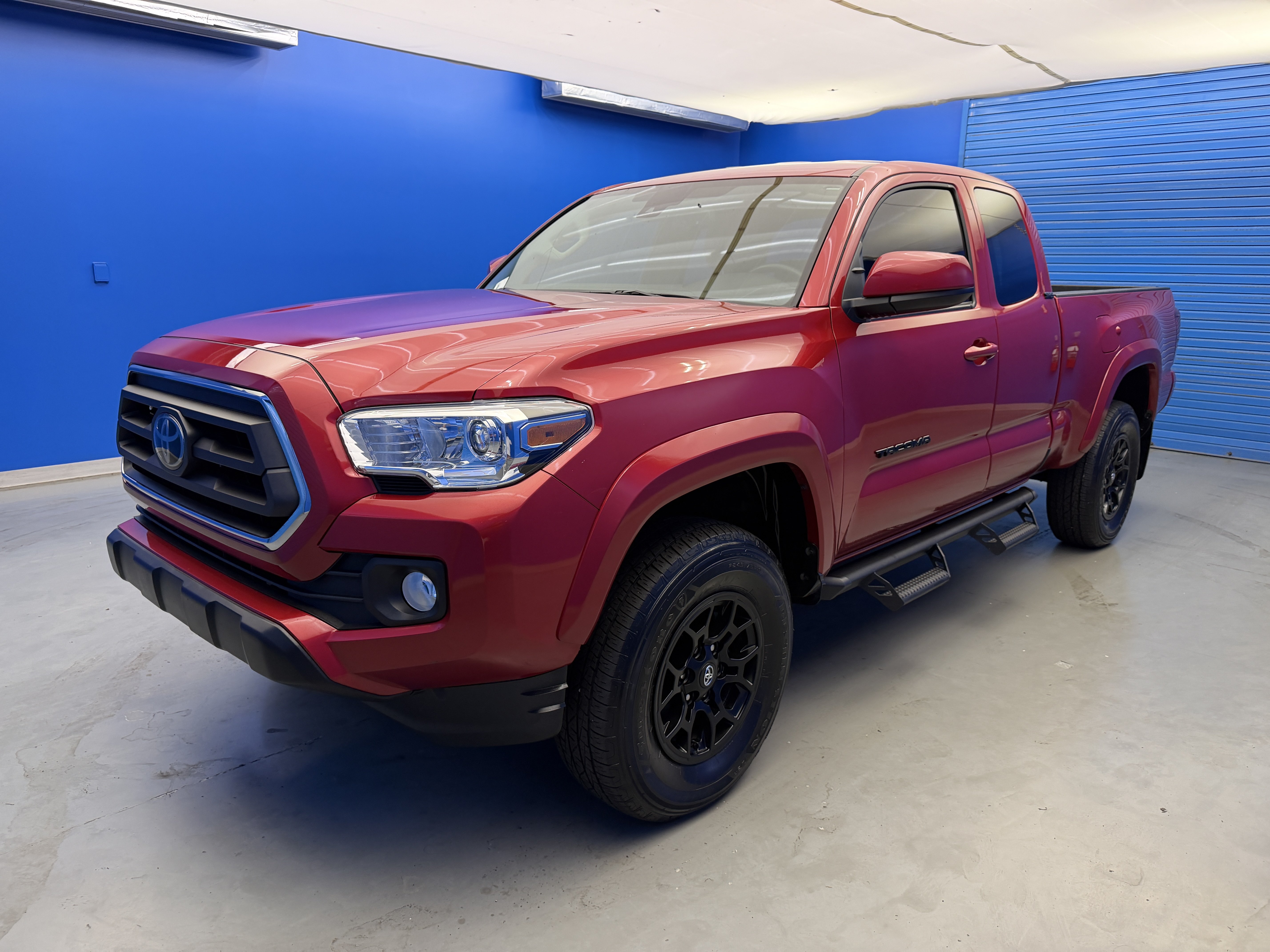 Used 2022 Toyota Tacoma SR5 AWD/4WD image 4