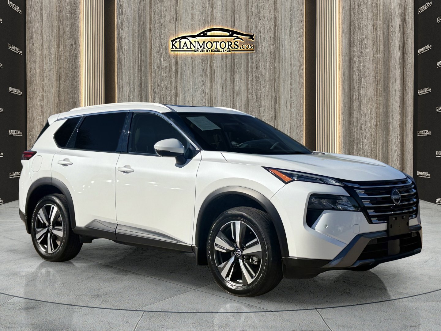 Used 2024 Nissan Rogue SL w/ SL Premium Package