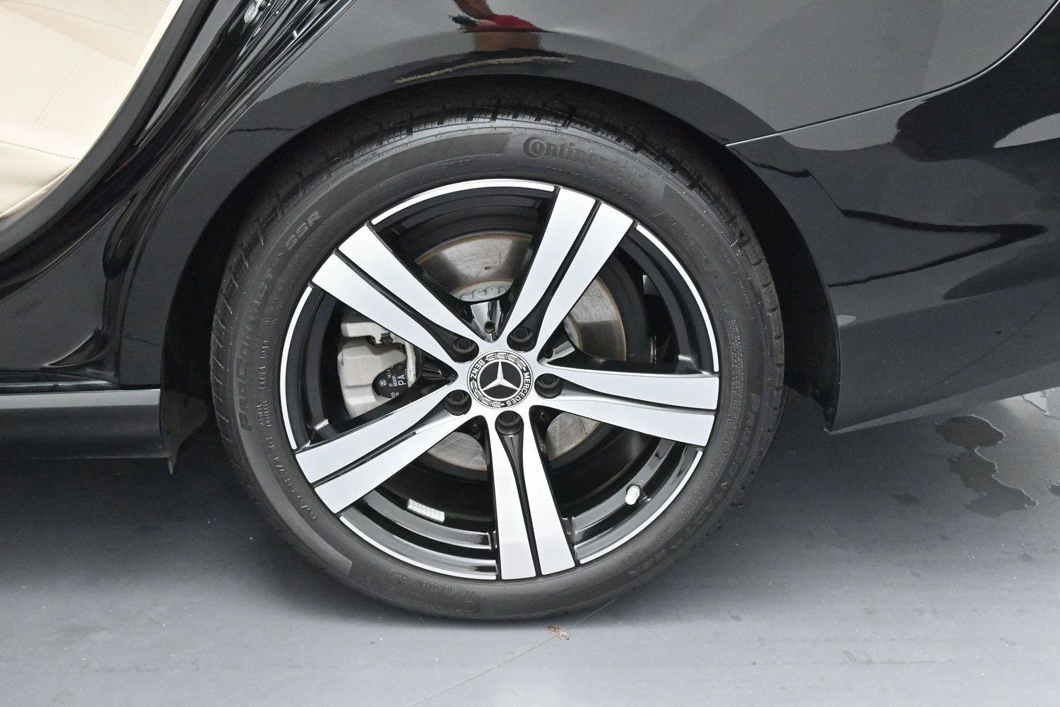 Used 2025 Mercedes-Benz C 300 4MATIC Sedan image 33