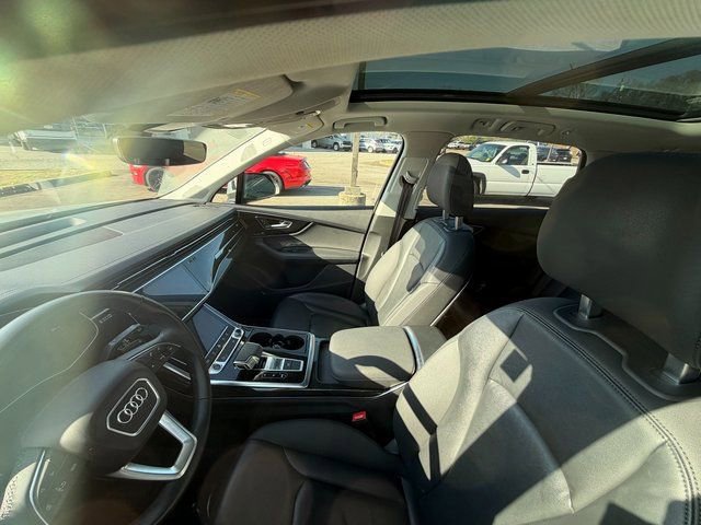 Used 2024 Audi Q7 2.0T Premium Plus image 2