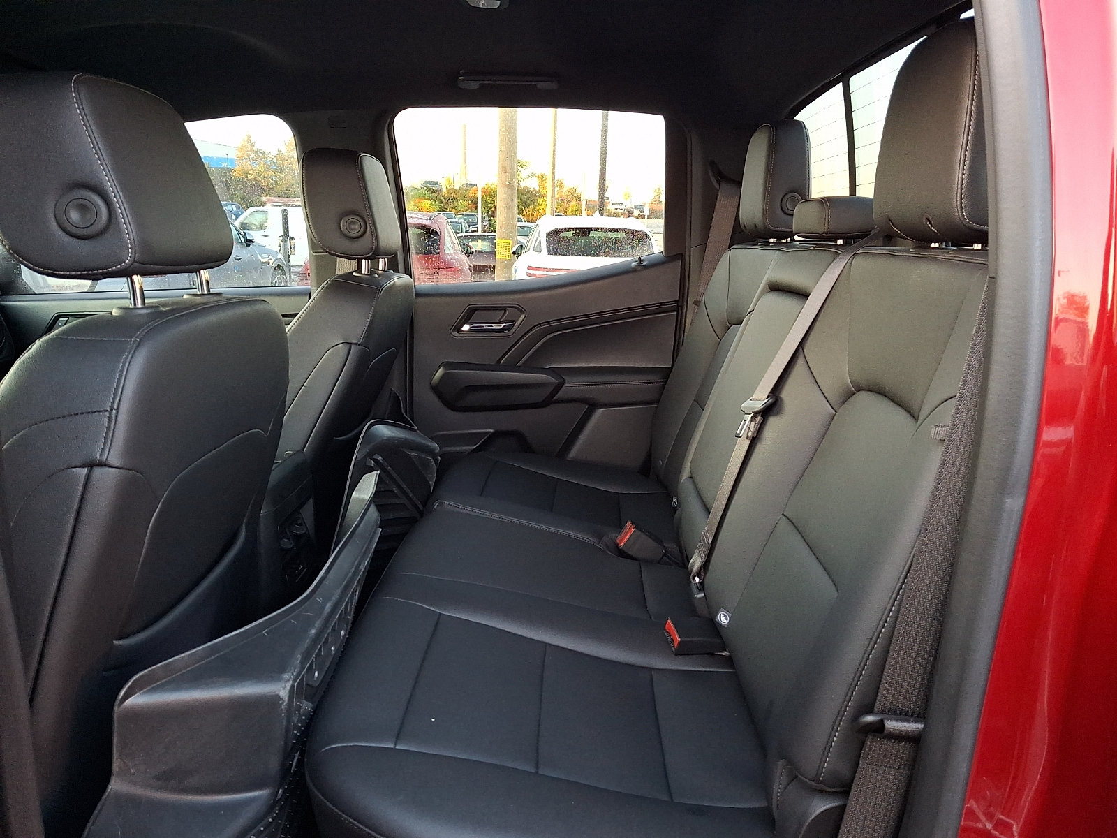 Used 2023 Chevrolet Colorado LT w/ LT Convenience Package III RWD image 10