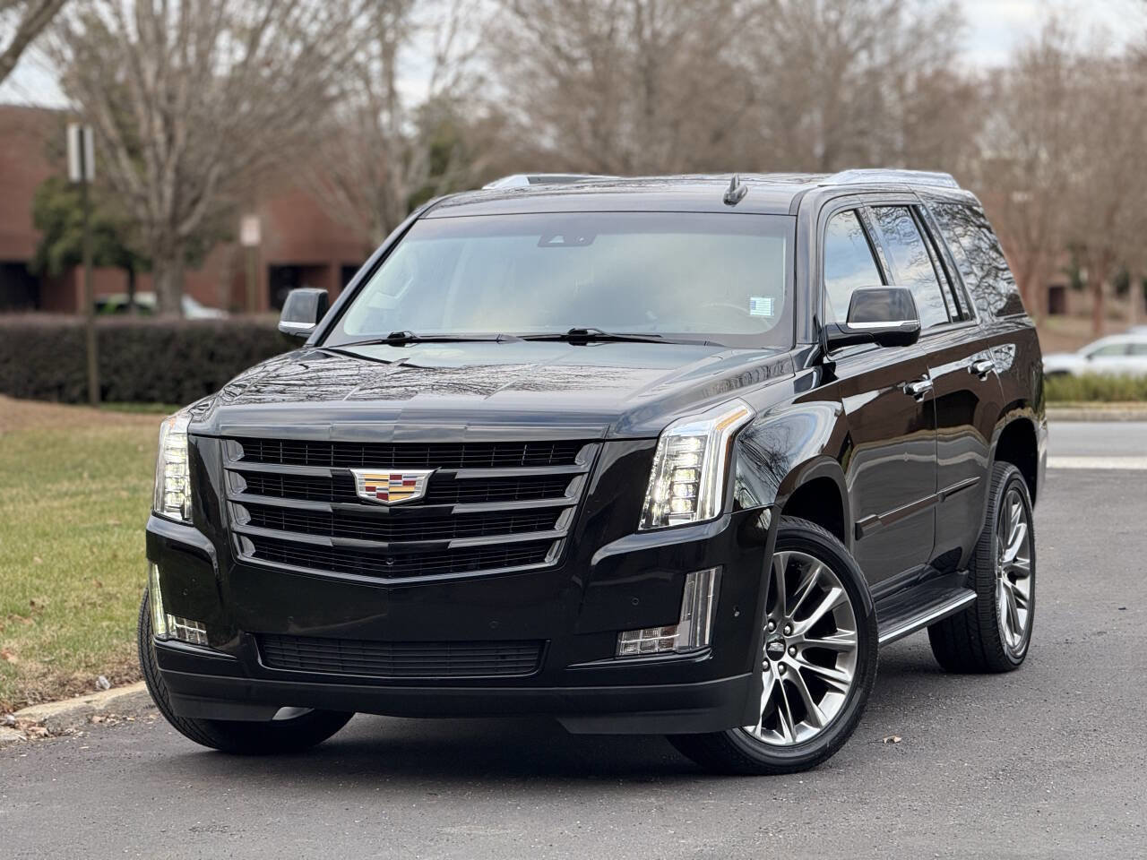 Used 2020 Cadillac Escalade Luxury w/ Escalade Sport Edition RWD image 1