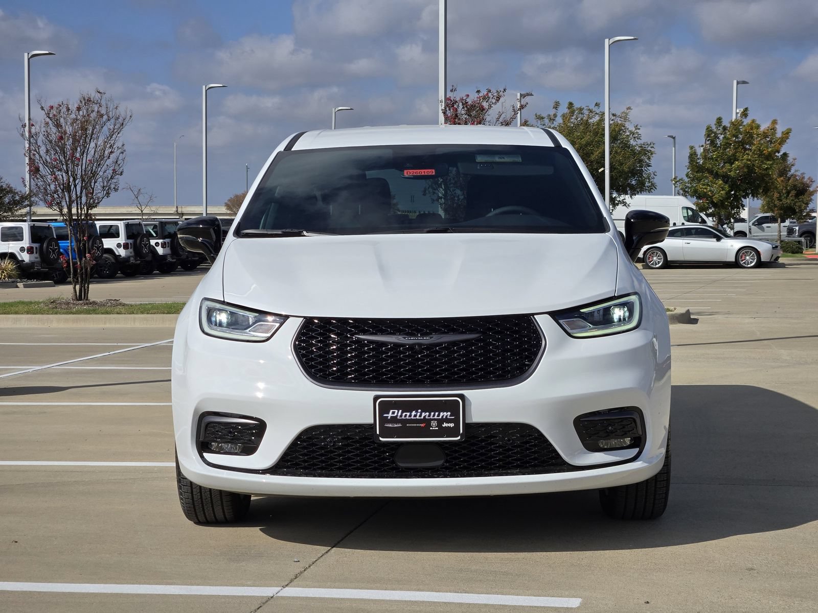 New 2026 Chrysler Pacifica Select AWD/4WD image 8