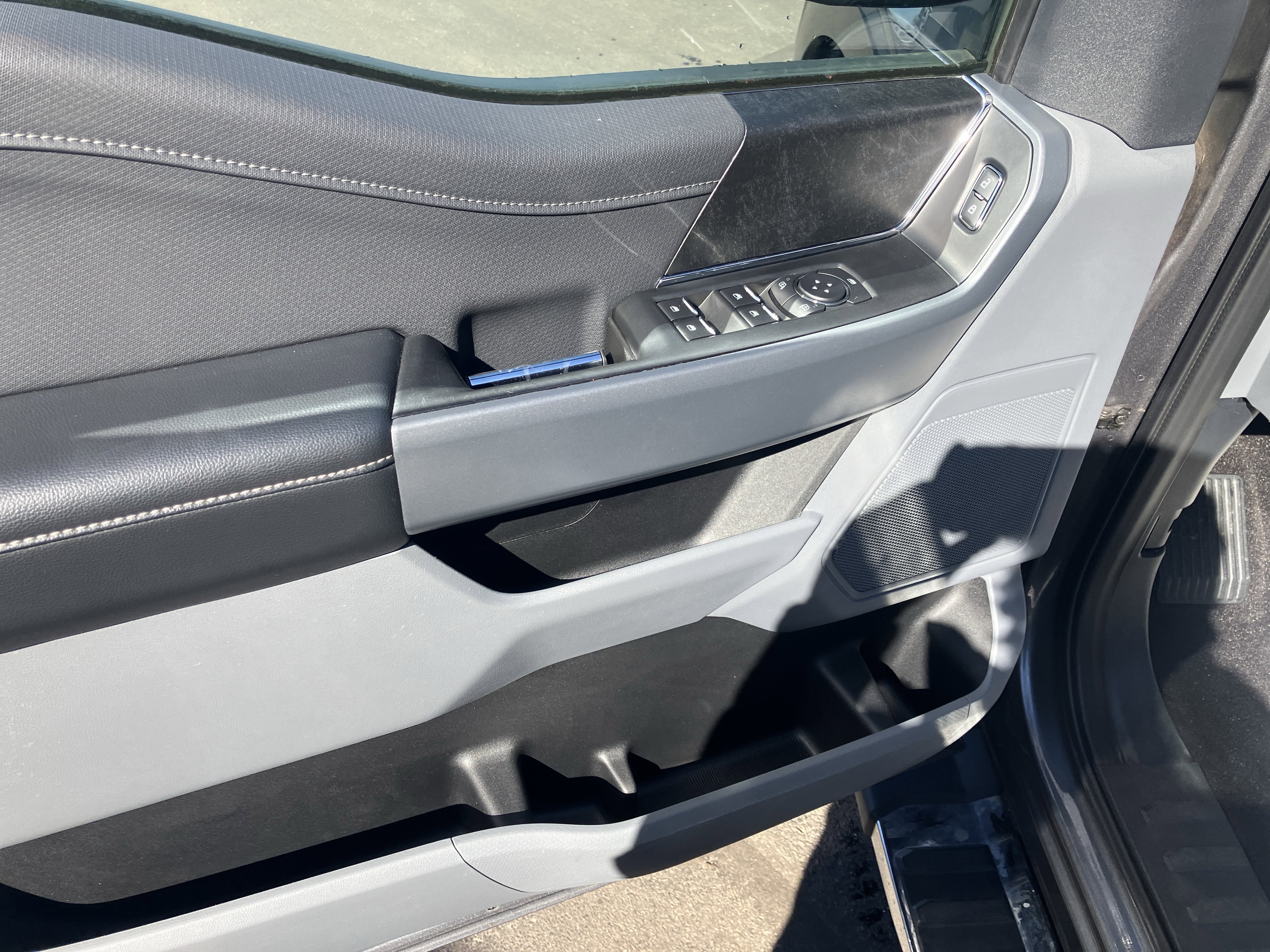 Certified 2021 Ford F150 XLT w/ Equipment Group 302A High image 17