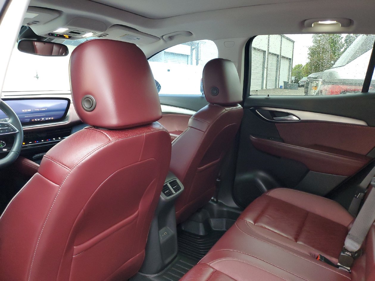Used 2025 Buick Envision Sport Touring AWD/4WD image 9