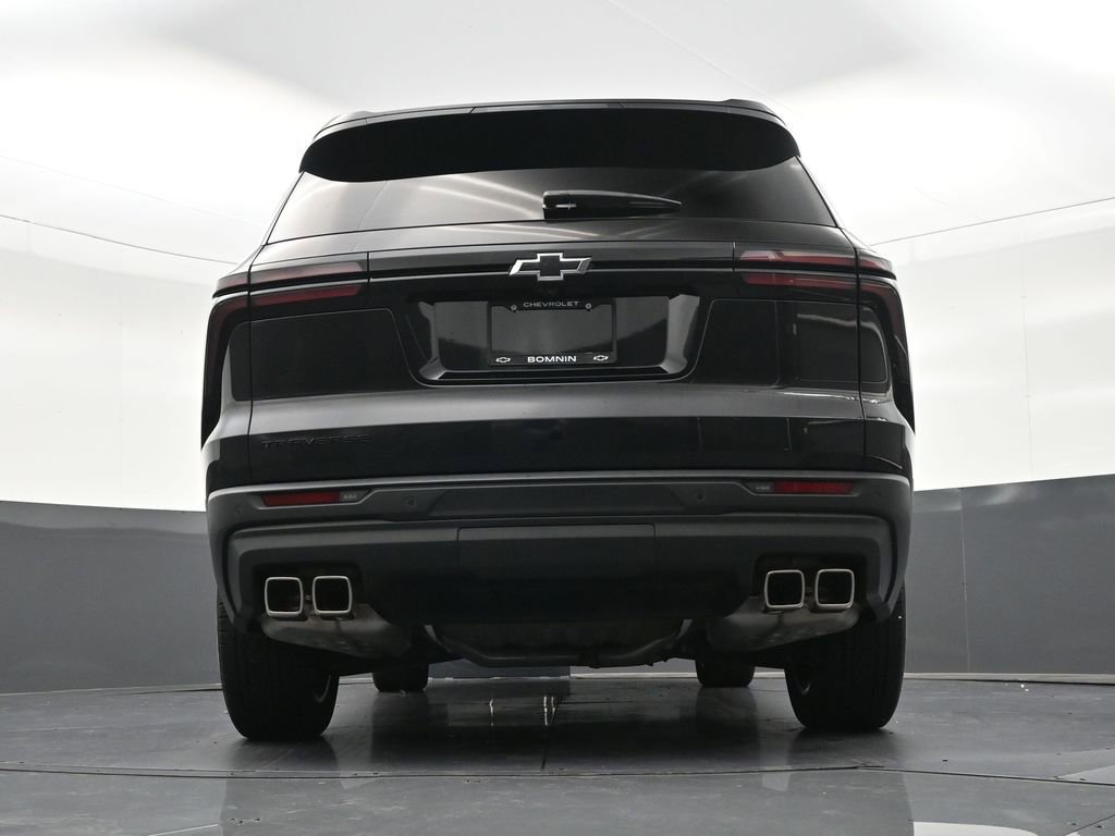 Used 2024 Chevrolet Traverse LS w/ Midnight/Sport Edition FWD image 26