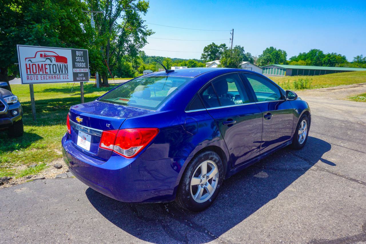 Used 2013 Chevrolet Cruze LT FWD image 3