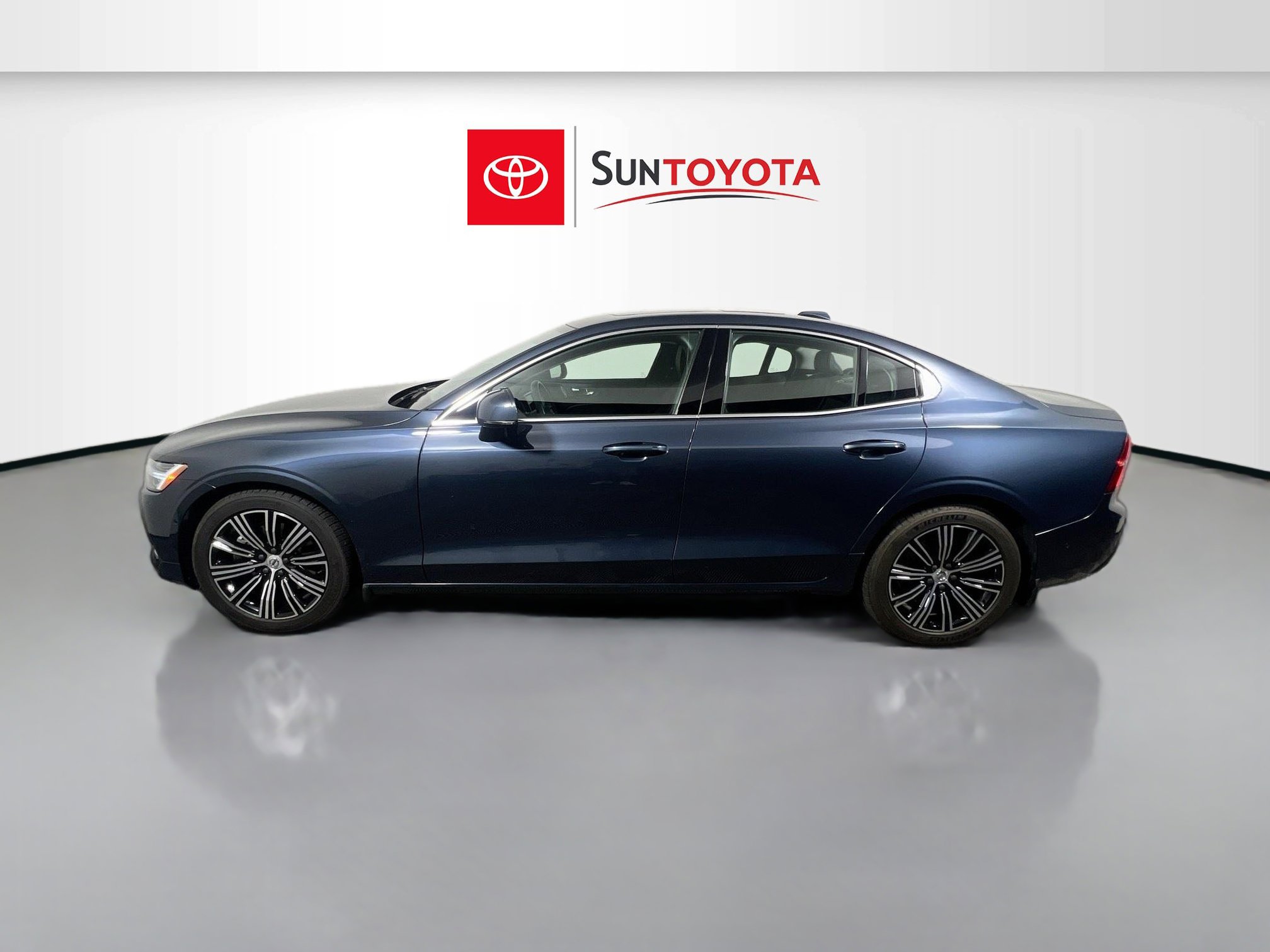 Used 2022 Volvo S60 B5 Inscription image 7