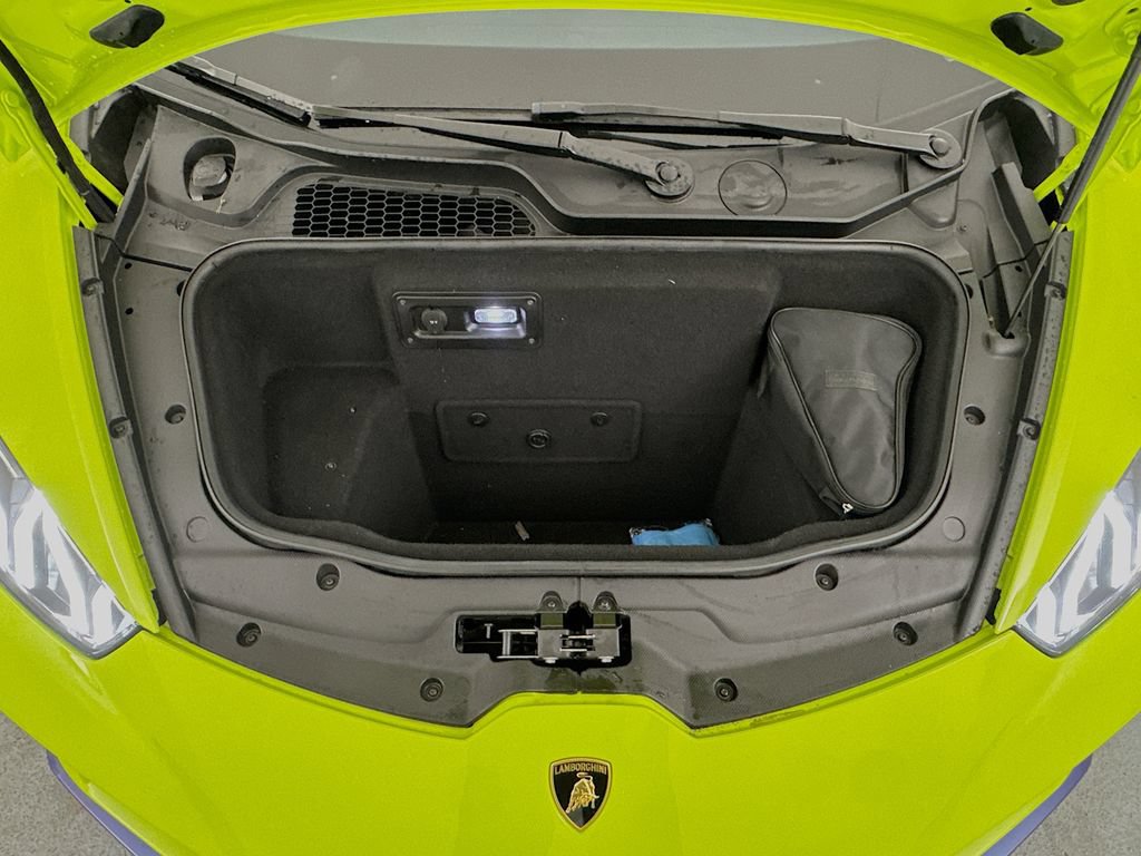 Used 2020 Lamborghini Huracan EVO AWD/4WD image 28