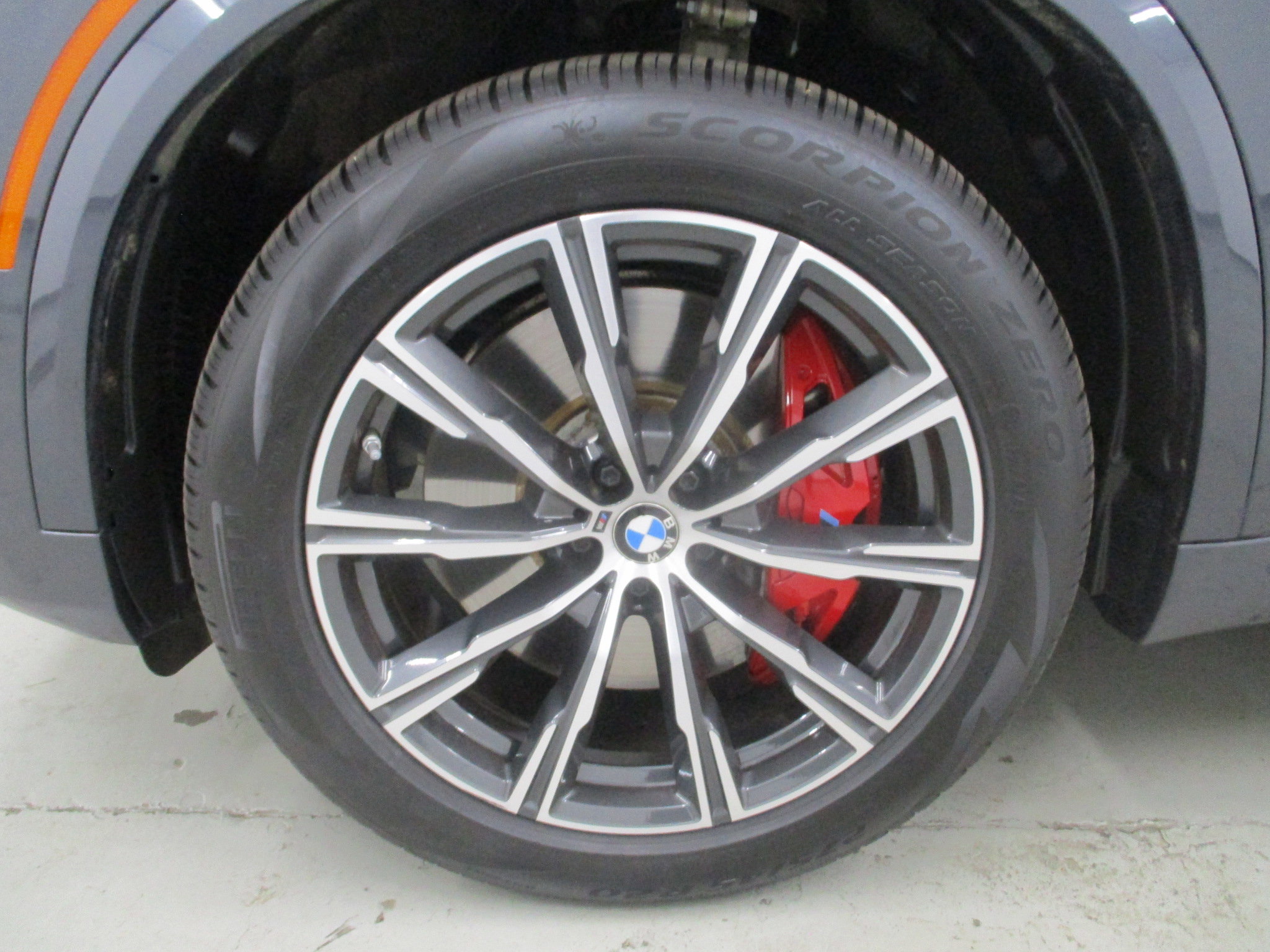 Used 2022 BMW X5 M50i w/ Executive Package AWD/4WD image 13