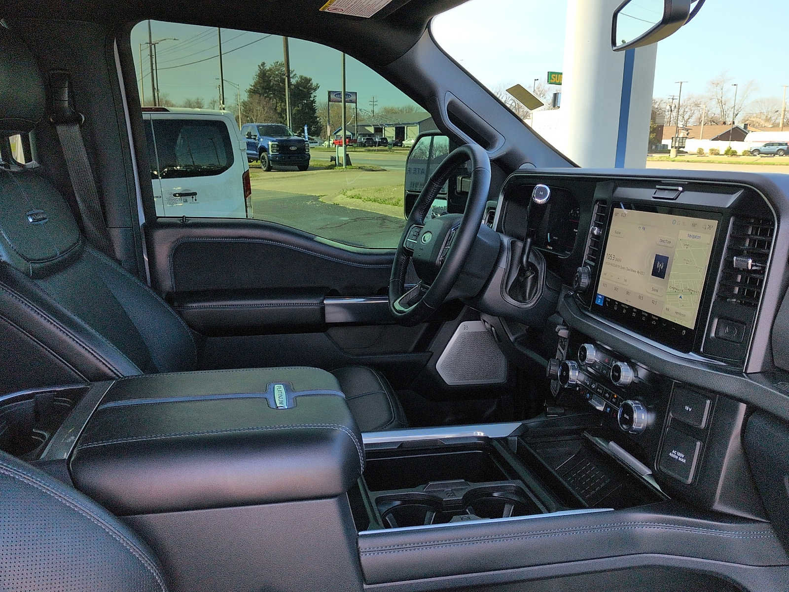 Used 2025 Ford F250 Platinum image 10