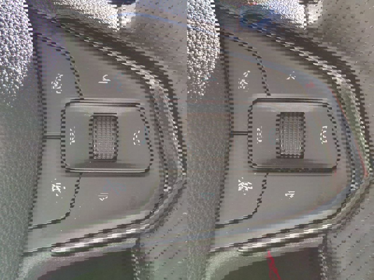 Used 2024 Chevrolet TrailBlazer RS w/ Driver Confidence Package image 24