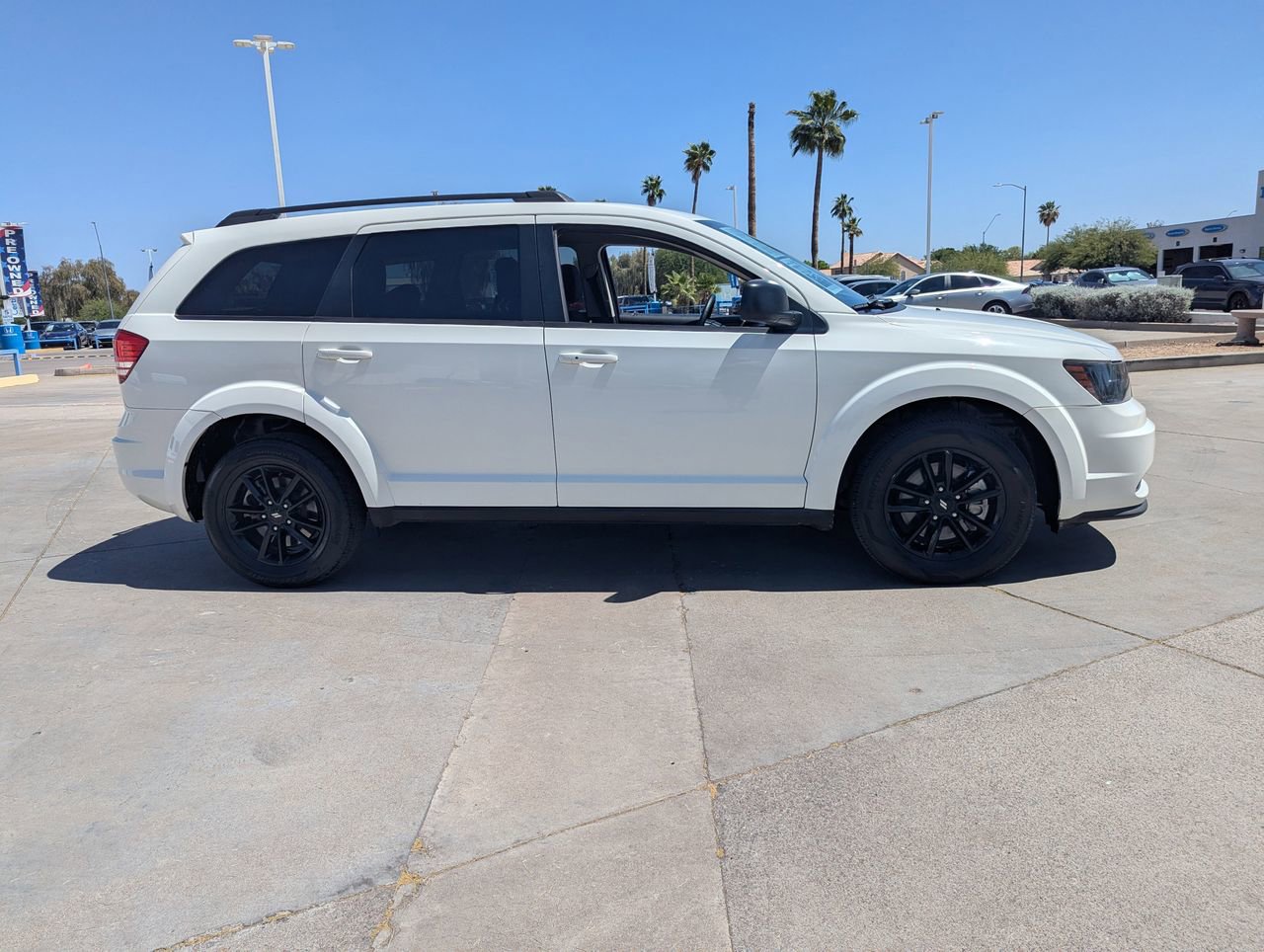 Used 2020 Dodge Journey SE w/ SE Popular Equipment Group image 5