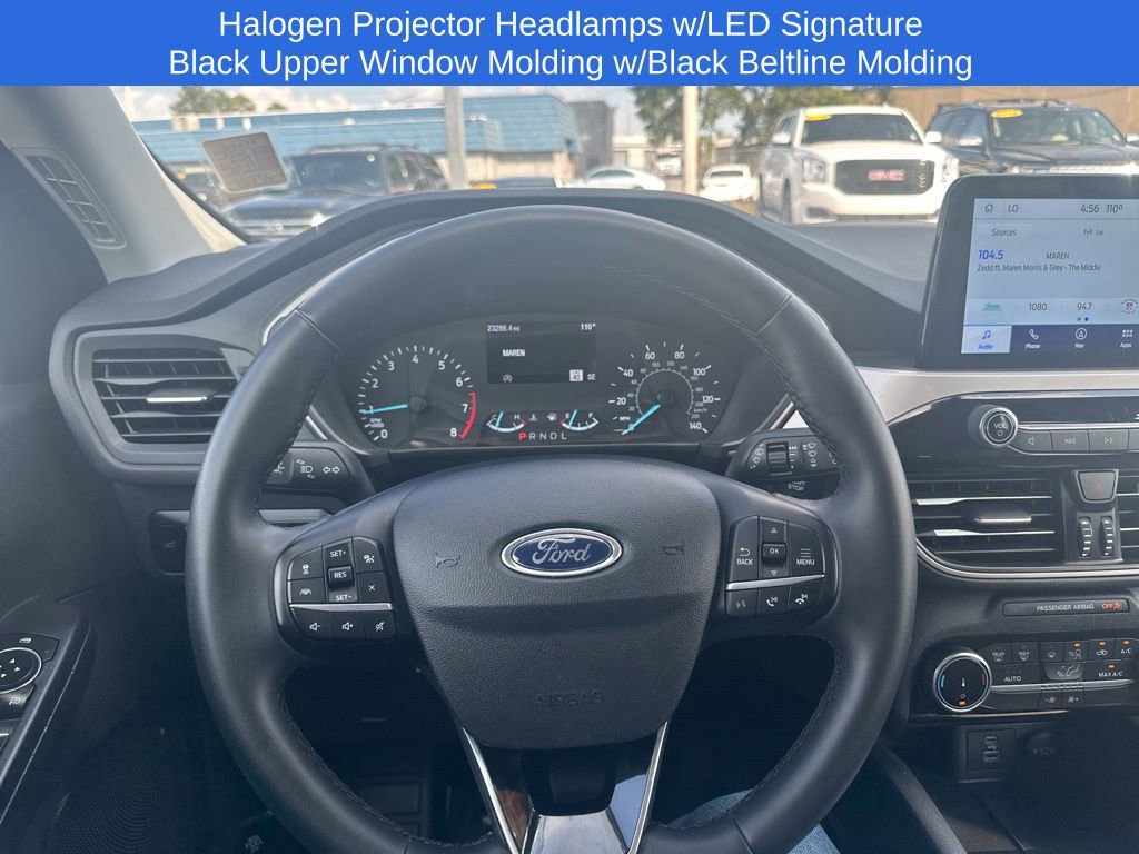 Used 2022 Ford Escape SE w/ SE Sport Appearance Package image 13