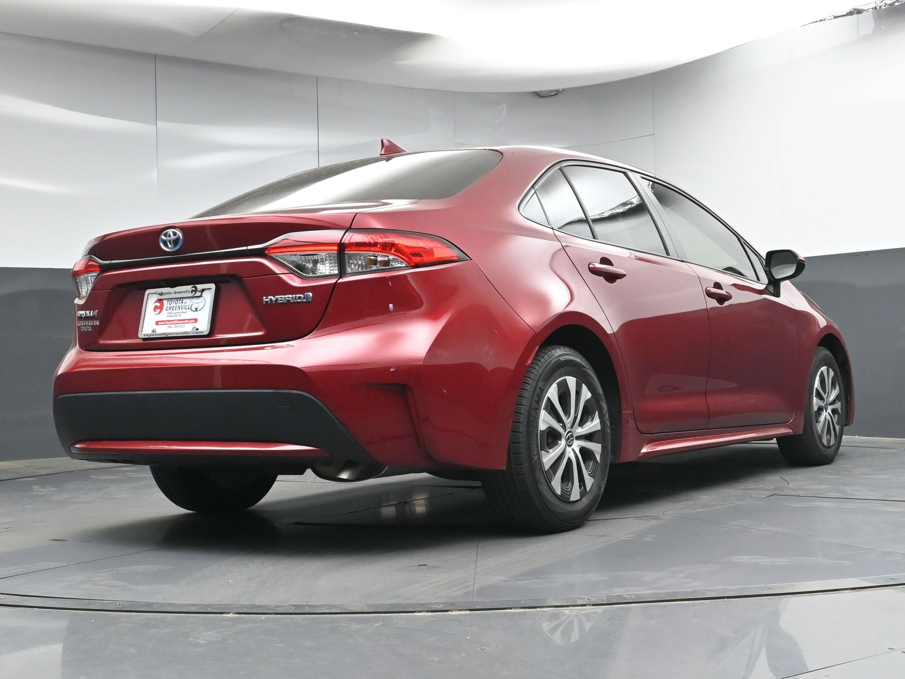 Used 2022 Toyota Corolla LE FWD image 25