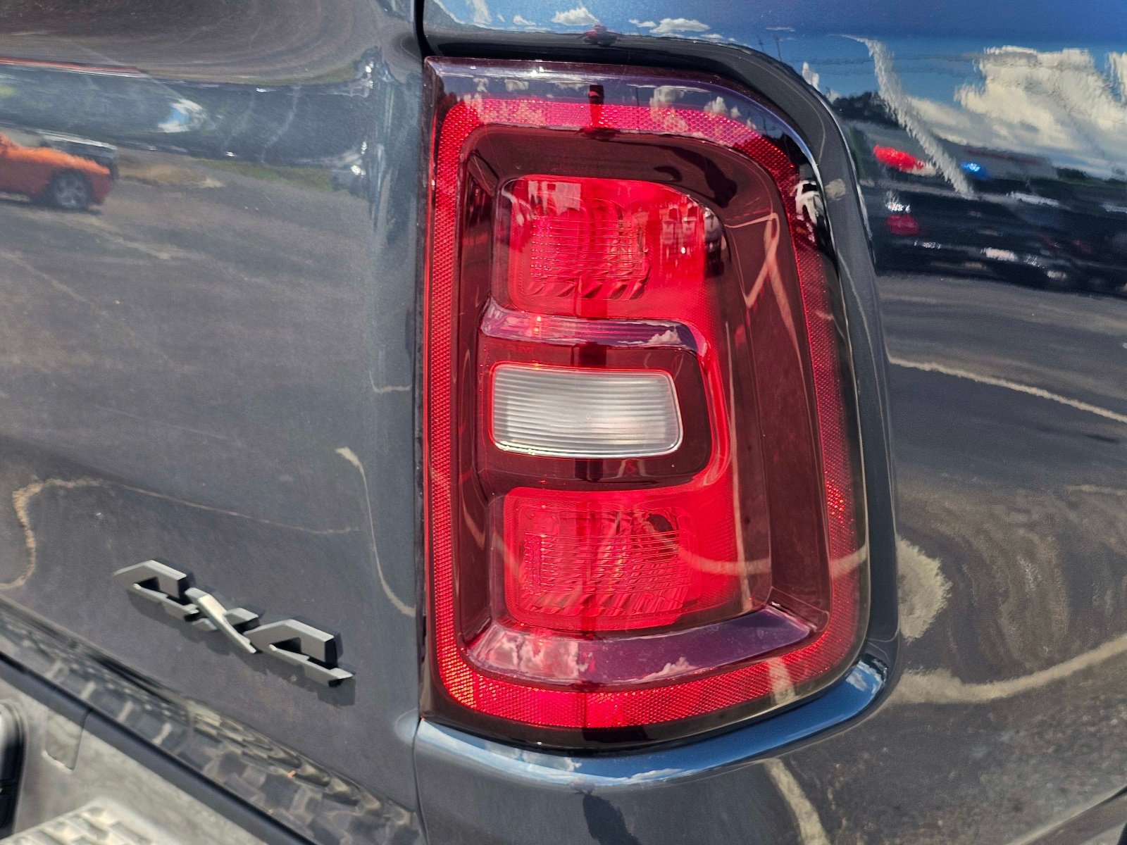 Used 2026 RAM 1500 Laramie w/ Night Edition AWD/4WD image 10